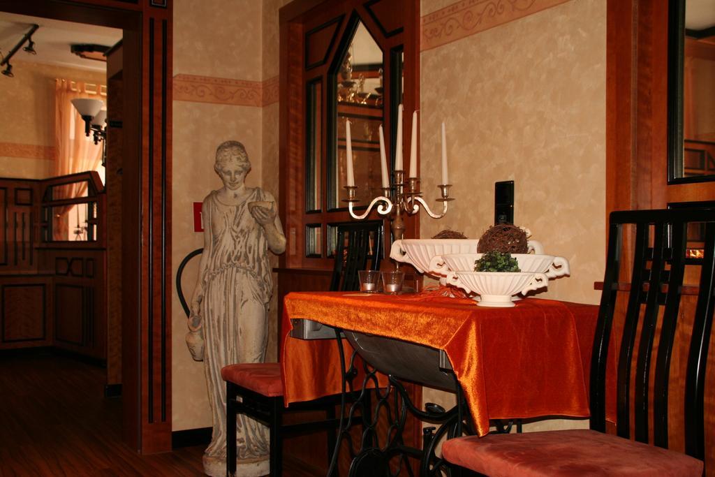 Отель Restaurant Orakel Oberstenfeld Экстерьер фото